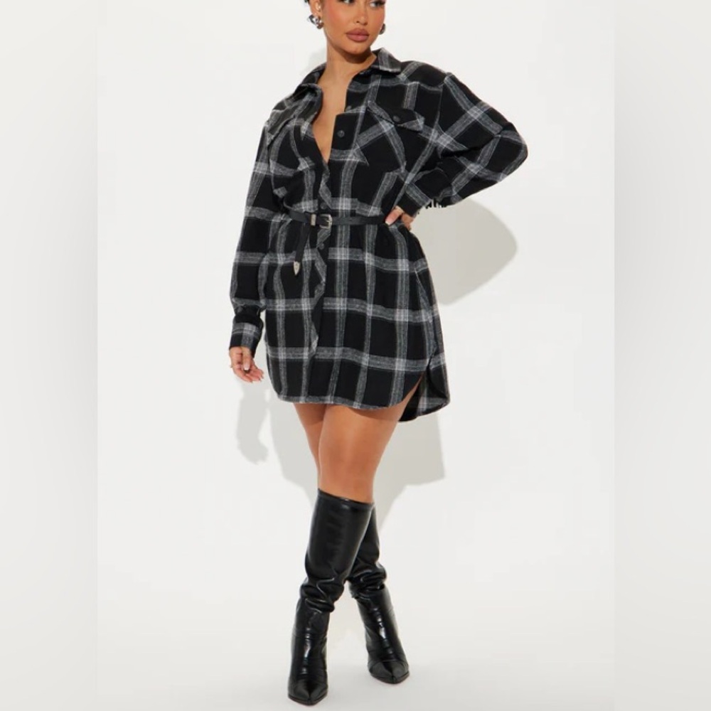 Fashion Nova NWT black flannel shirt dress. XS